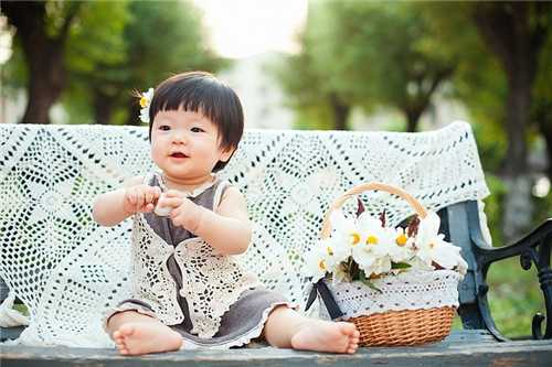 给宝宝取名字免费女孩(才华横溢的女宝宝起名)